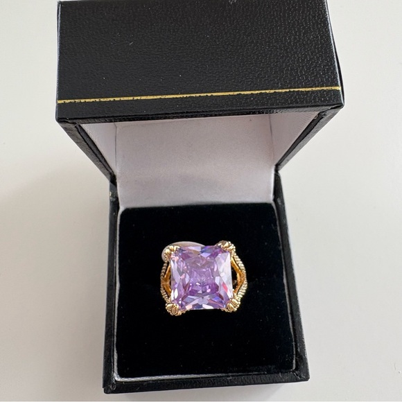 Bomb Party Glimmering Detail Ring RG81211 Lavender Topaz CZ Gold Plating - Picture 2 of 6